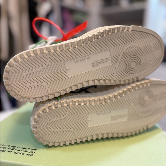 Off-White Off Court Sneakers - Virgil Abloh high tops NEW main image 6